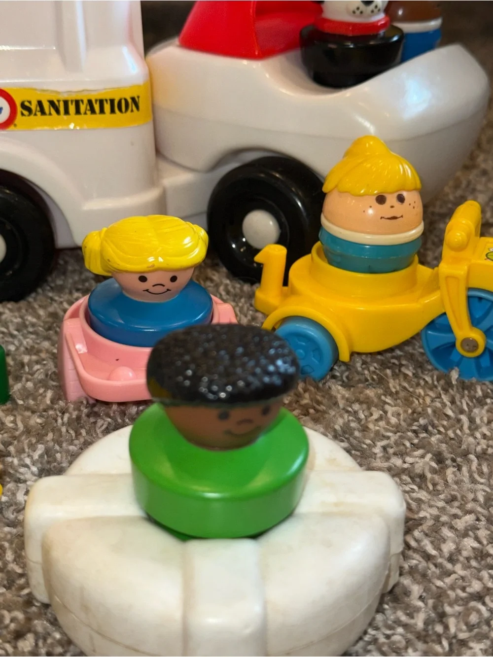 Little Tikes toddle tots sanitation truck bench trike life savers people dog
